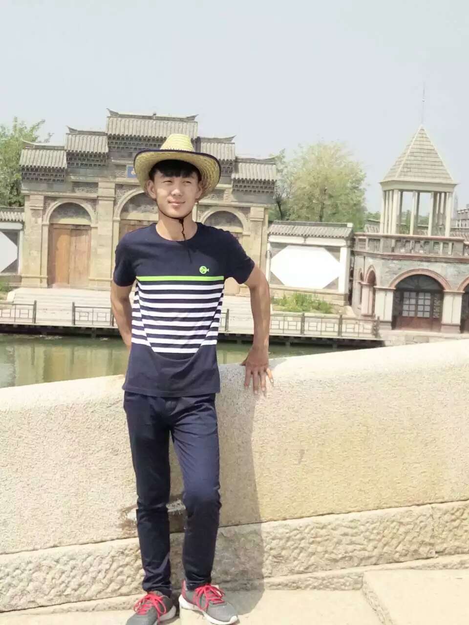 刘教员的照片_成都